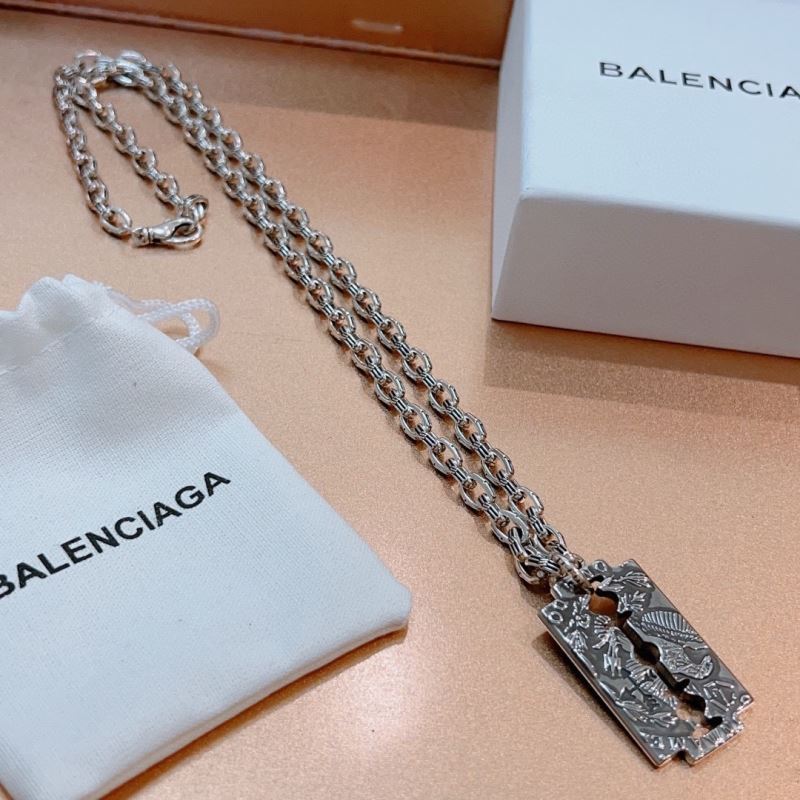 Balenciaga Necklaces - Click Image to Close